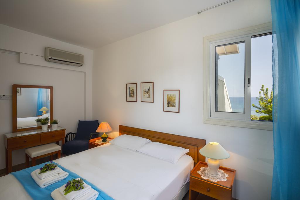 Protaras Beachfront Sirina Lina Suite Paralimni Dış mekan fotoğraf