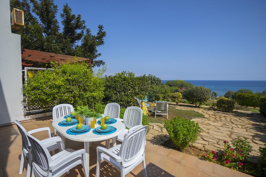 Protaras Beachfront Sirina Lina Suite Paralimni Dış mekan fotoğraf