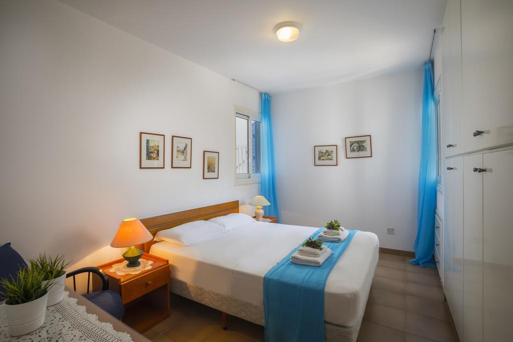 Protaras Beachfront Sirina Lina Suite Paralimni Dış mekan fotoğraf